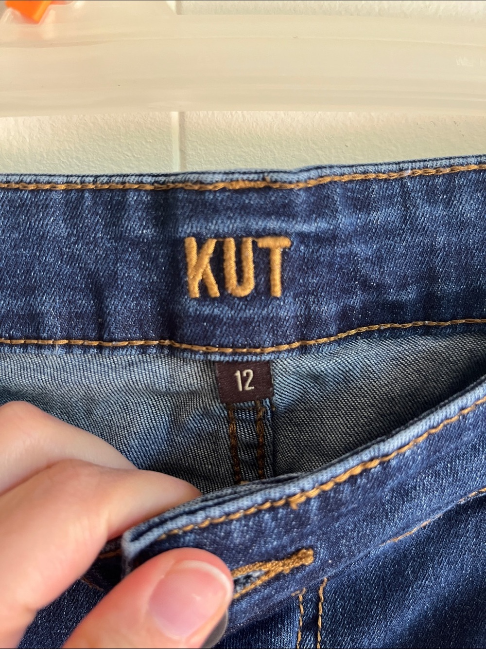 Kut from the Kloth Slouchy Boyfriend Casual Dark Wash Straight Leg Jeans Sz 12 - Picture 3 of 10